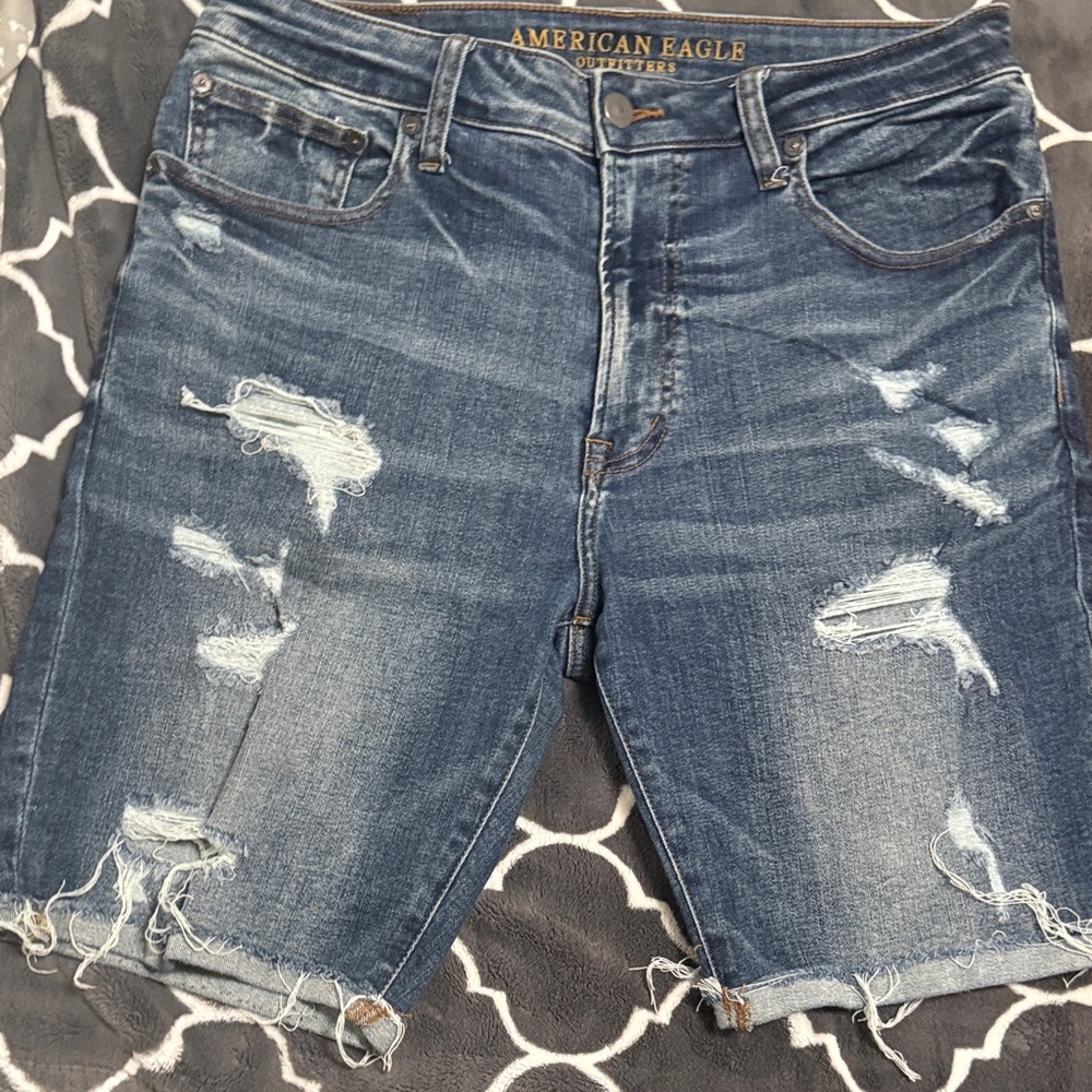 American Eagle Outfitters Men's Dark Blue Ripped Jean Shorts
